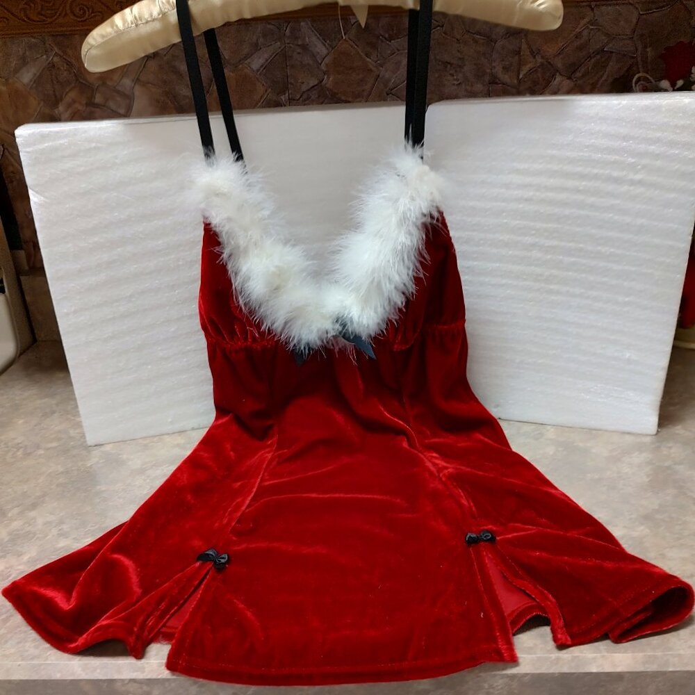 'CINEMA ETOILE' (SEDUCTIVE WEAR) RED VELVET BABY DOLL W/G-STRING PANTY - M (JR.)